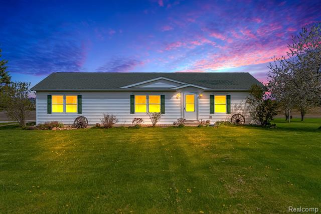 front view picture of 2326 Burnsline Road, Brown City, MI. 48416