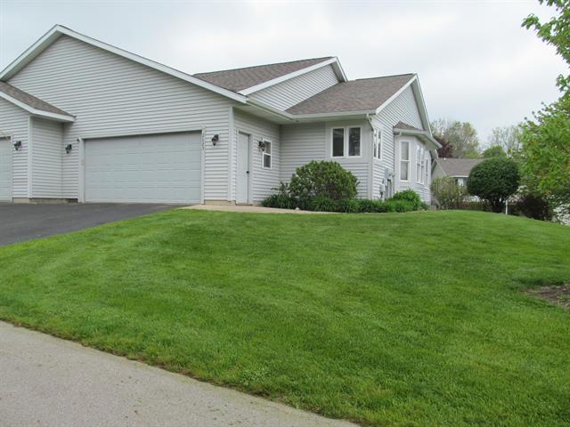front view picture of 2625 Rolling Ridge Lane Nw, Grand Rapids, MI. 49534