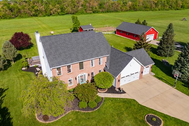 front view picture of 15974 Rustic Lane S, Vicksburg, MI. 49097