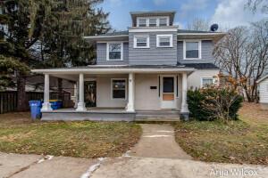 front view picture of 1042 1St Street Nw, Grand Rapids, MI. 49504