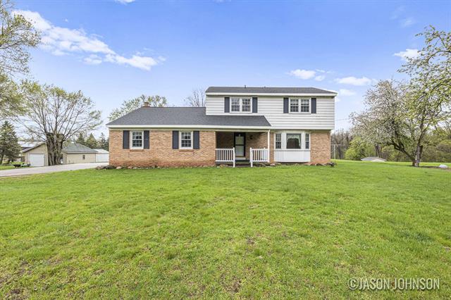 front view picture of 4160 Shaffer Avenue Se, Grand Rapids, MI. 49512