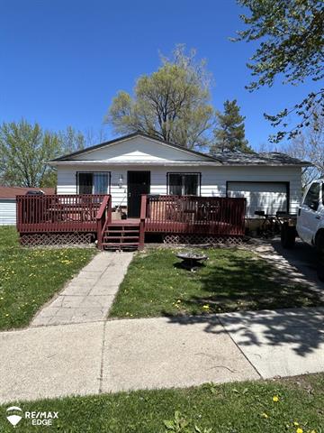front view picture of 1934 Basil Lane, Flint, MI. 48504