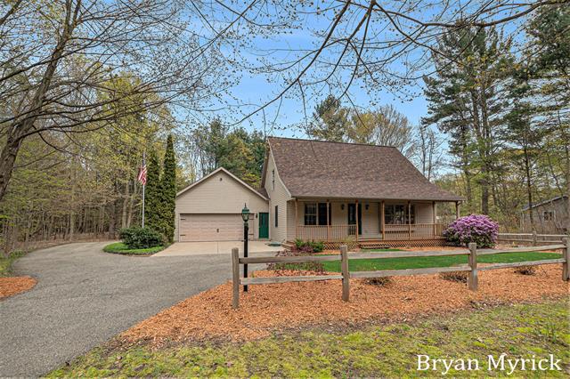 front view picture of 3106 N 168Th Avenue, Holland, MI. 49424