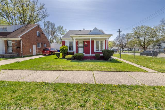 front view picture of 19302 Moross Road, Detroit, MI. 48224