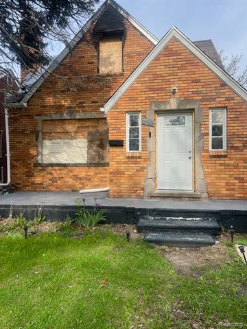 front view picture of 19758 Westphalia Street, Detroit, MI. 48205