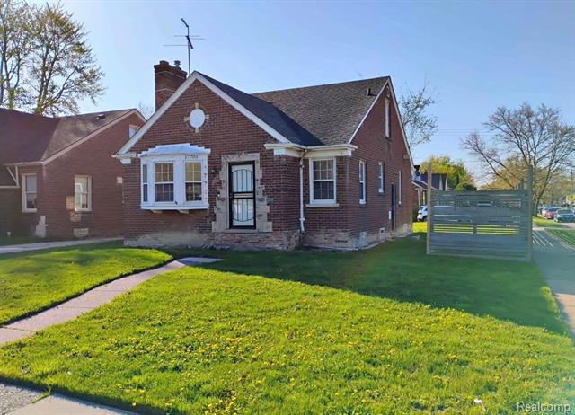 front view picture of 17700 Chandler Park Drive, Detroit, MI. 48224