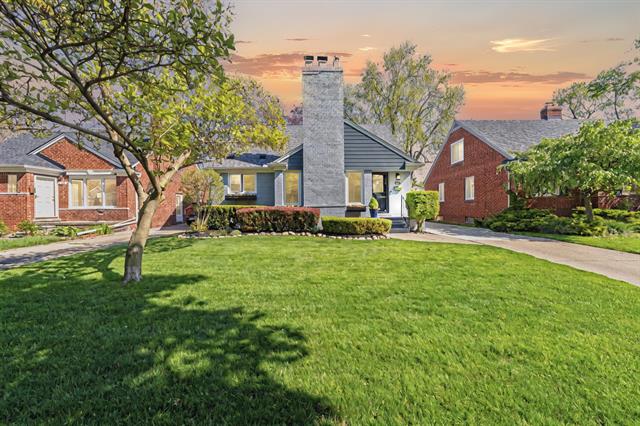 front view picture of 2761 Windmere Rd Road, Birmingham, MI. 48009