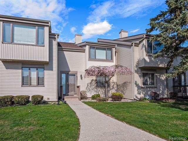 front view picture of 6341 Laurentian, Flint, MI. 48532
