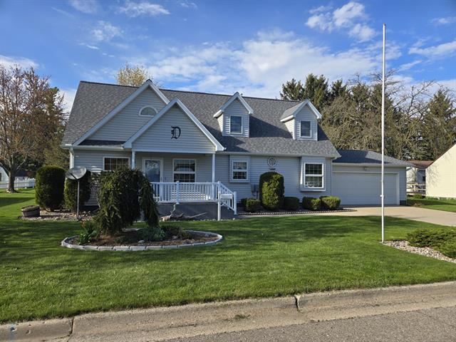 front view picture of 609 1St Street, Lake Odessa, MI. 48849