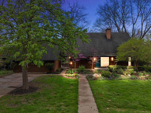 front view picture of 2445 Adare Road, Ann Arbor, MI. 48104