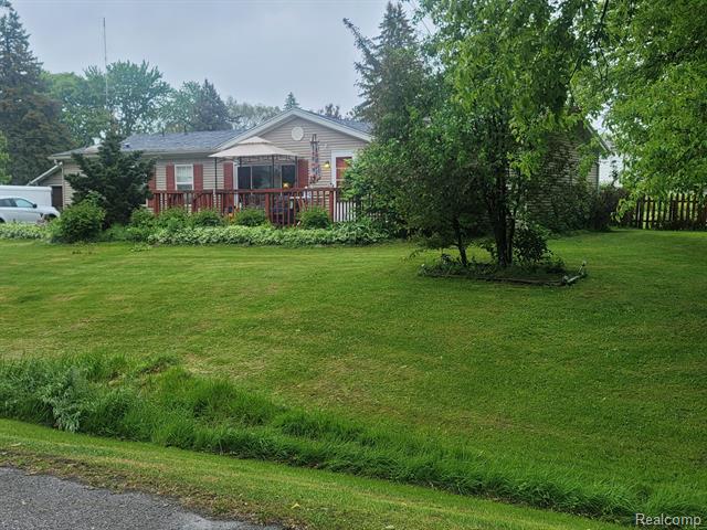 front view picture of 3092 Durant Heights, Flint, MI. 48507