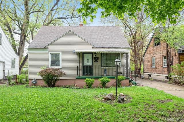 front view picture of 1300 S Beatrice Street, Detroit, MI. 48217