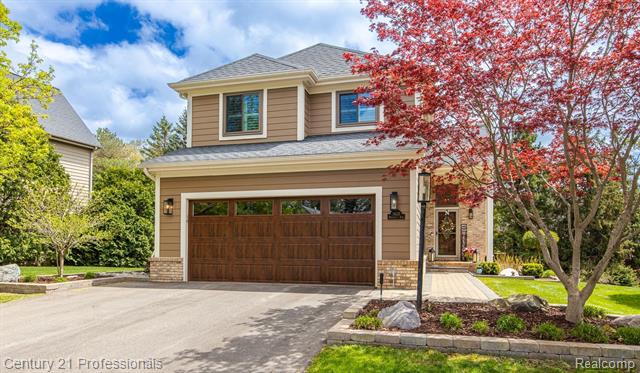 front view picture of 5620 Northcrest Crossing, Clarkston, MI. 48346