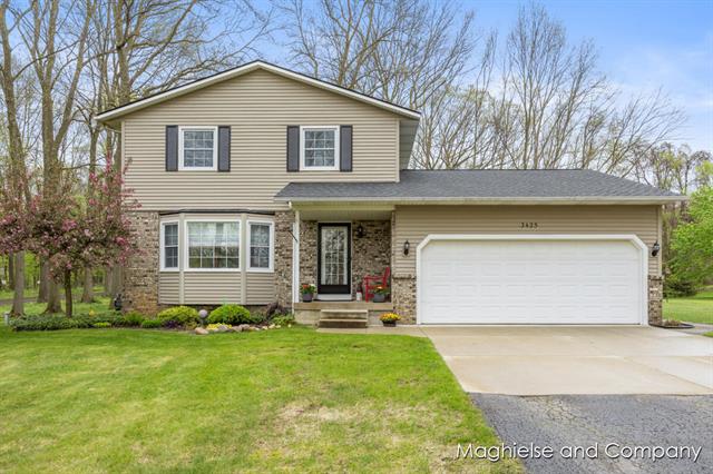 front view picture of 3425 13Th Street, Wayland, MI. 49348