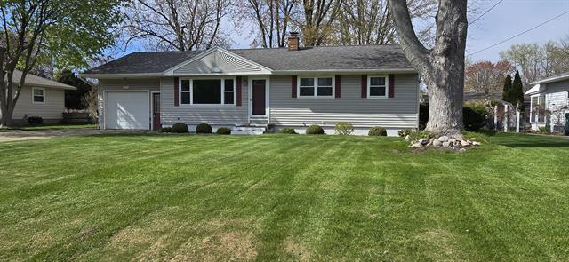 front view picture of 1894 Lawnel Avenue, Muskegon, MI. 49441