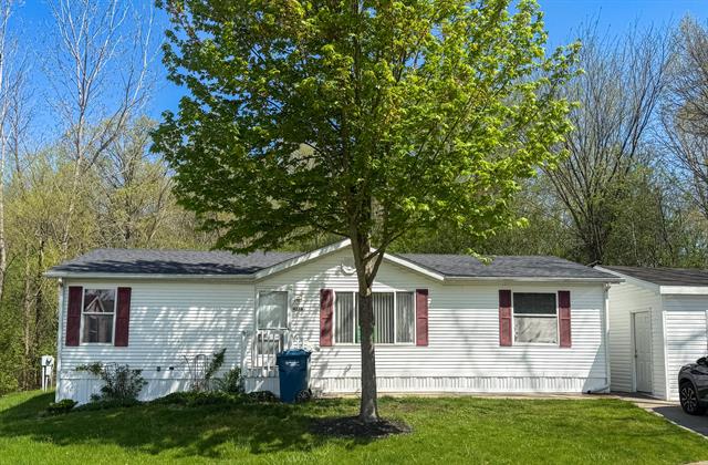 front view picture of 4326 Laurel, Jackson, MI. 49201