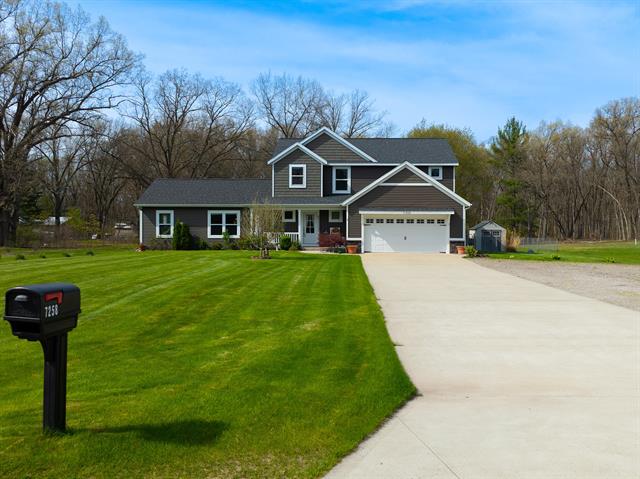 front view picture of 7258 Sue Marie Lane, Muskegon, MI. 49442