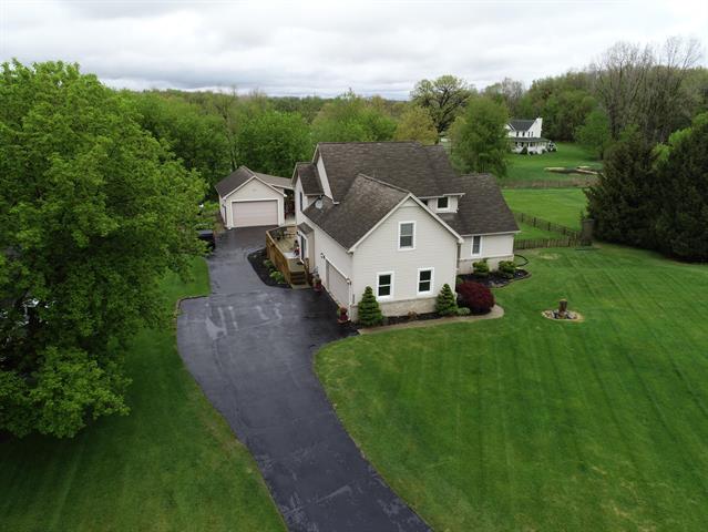 front view picture of 9888 Fountain Lane, Fowlerville, MI. 48836