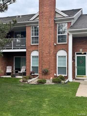 front view picture of 52355 Heatherstone Avenue, Macomb, MI. 48042