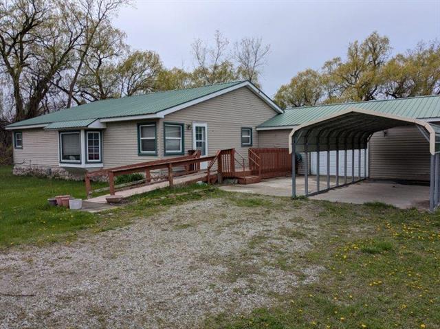 front view picture of 10 W Maple Ridge Road, Twining, MI. 48766