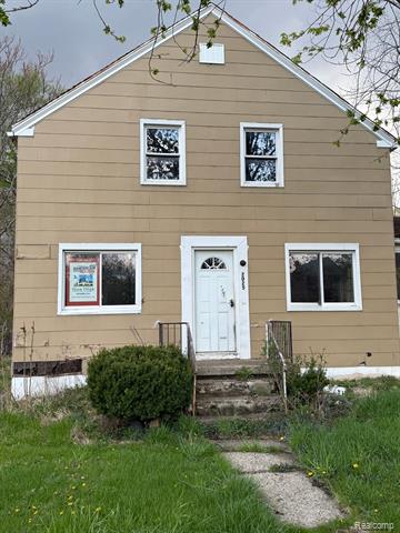 front view picture of 2025 Milbourne Avenue, Flint, MI. 48504