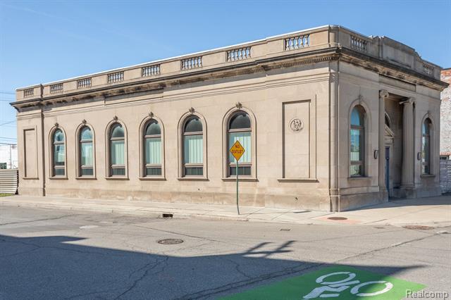 front view picture of 3401 Michigan Avenue, Detroit, MI. 48216