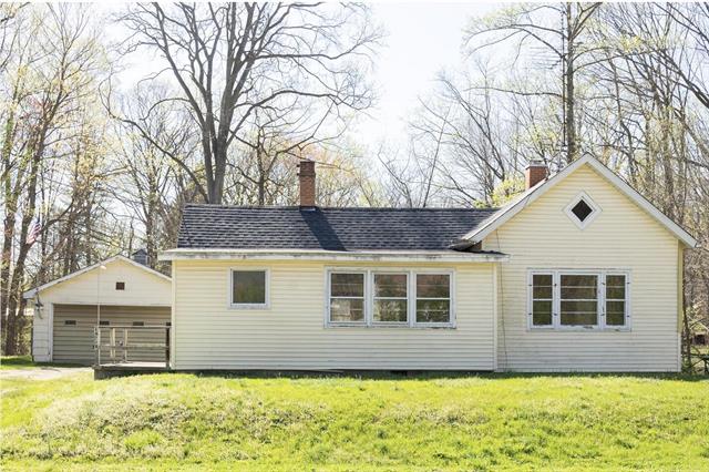 front view picture of 15232 Three Oaks Road, Three Oaks, MI. 49128