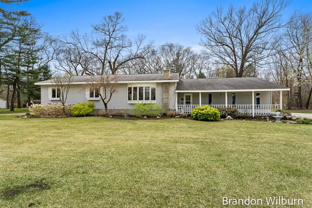 front view picture of 653 S Chatterson Road, Muskegon, MI. 49442