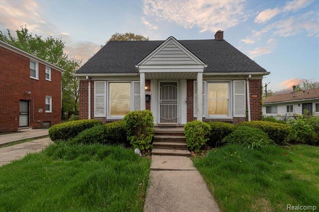 front view picture of 7731 Evergreen Avenue, Detroit, MI. 48228