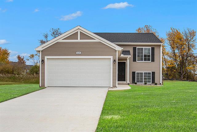 front view picture of 740 Skyview Trail, Ionia, MI. 48846