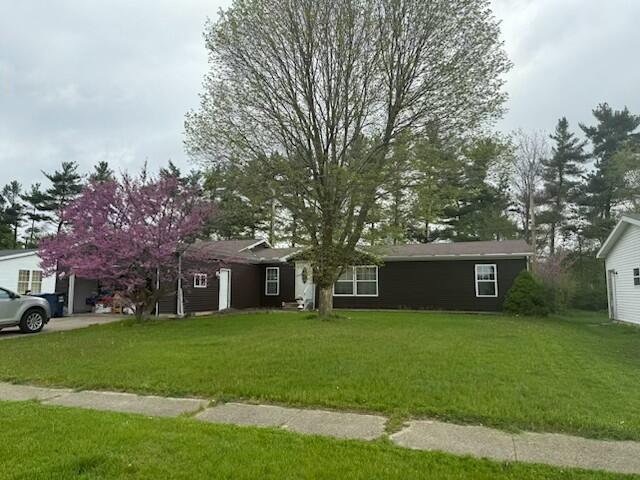 front view picture of 205 Wren Road Road, Sturgis, MI. 49091