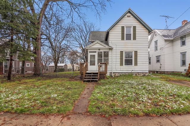 front view picture of 526 N State Street, Jackson, MI. 49201