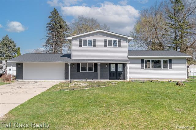 front view picture of 2222 Blackthorn Drive, Burton, MI. 48509