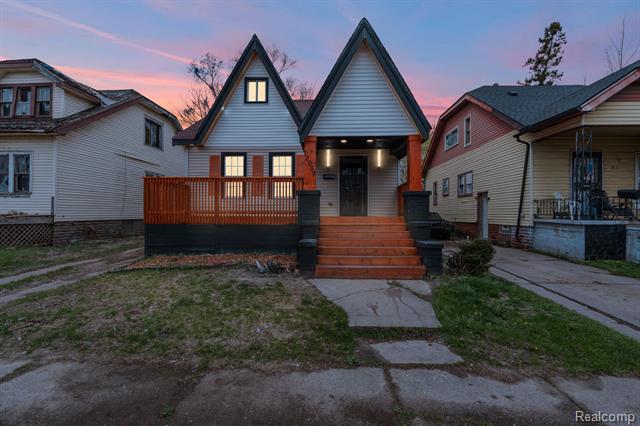 front view picture of 12057 Sanford Street, Detroit, MI. 48205