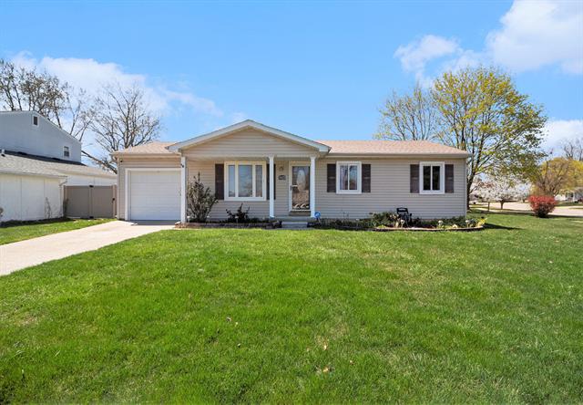front view picture of 5428 Big Pine Drive, Ypsilanti, MI. 48197
