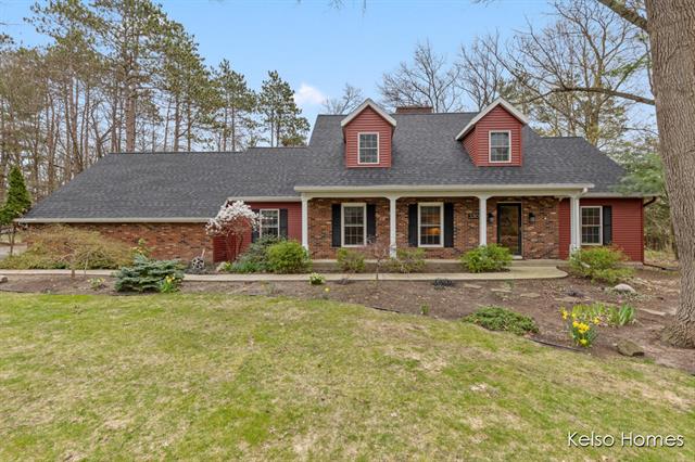 front view picture of 3310 Lake Drive, Allegan, MI. 49010