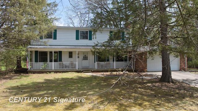 front view picture of 5028 Sioux Court, Flushing, MI. 48433