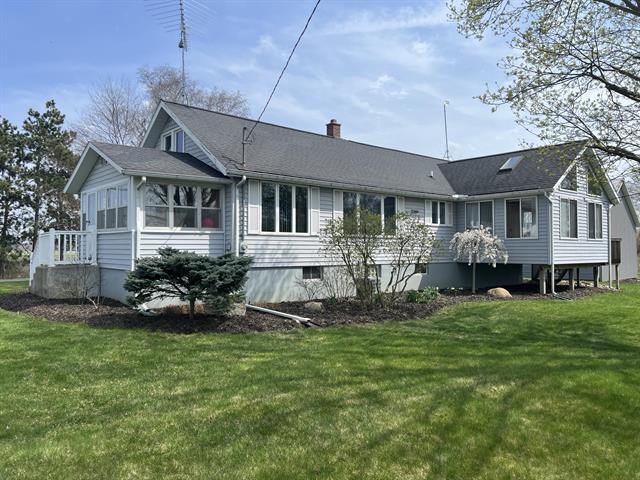 front view picture of 4614 E 120Th Street, Grant, MI. 49327