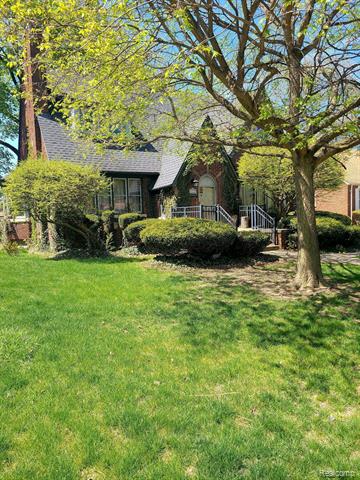 front view picture of 14415 Abington Avenue, Detroit, MI. 48227