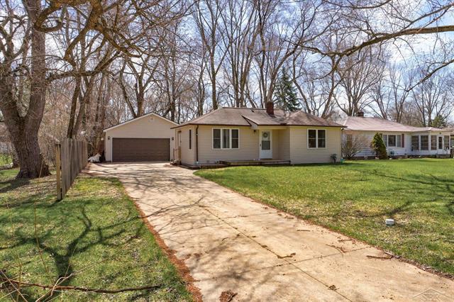 front view picture of 9 W Wyllys Court, Midland, MI. 48640