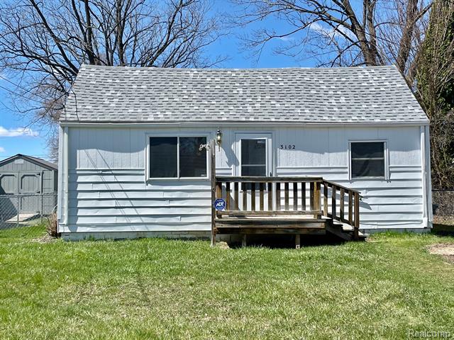 front view picture of 3102 Ludwig Street, Burton, MI. 48529