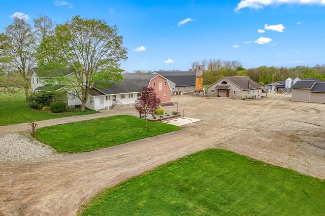 front view picture of 810 Newton Road, Coldwater, MI. 49036