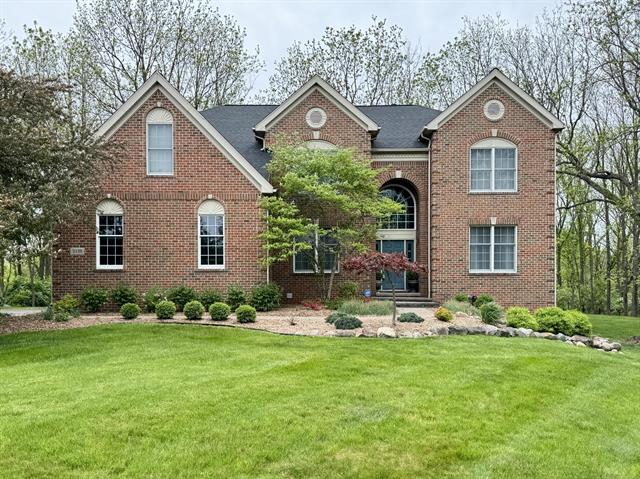 front view picture of 2129 Autumn Hill Drive, Ann Arbor, MI. 48103