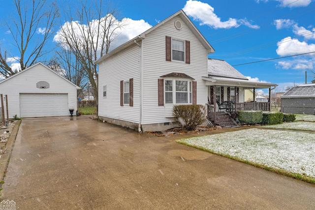 front view picture of 114 N 4Th Street, Marine City, MI. 48039