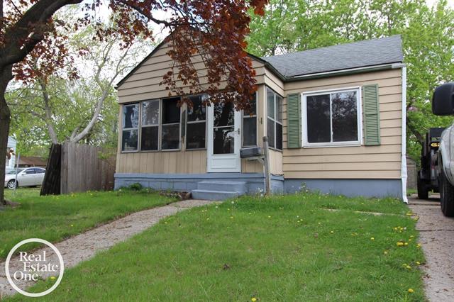 front view picture of 19661 Mccormick Street, Detroit, MI. 48224