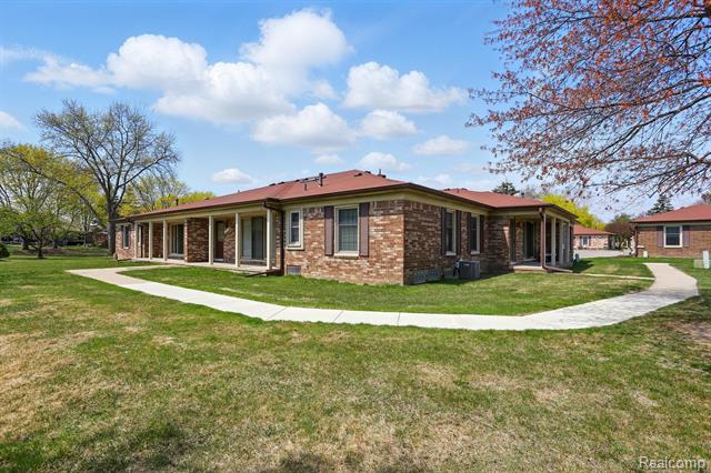 front view picture of 14726 Georgetown, Utica, MI. 48315