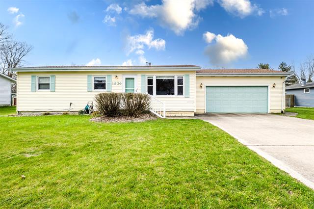 front view picture of 1234 Venus Street, Saint Joseph, MI. 49085