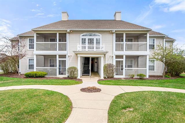 front view picture of 1137 Joyce Lane, Ann Arbor, MI. 48103