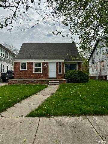 front view picture of 13316 Freeland Street, Detroit, MI. 48227