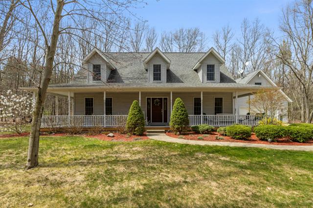 front view picture of 16173 Dana Lane, Grand Haven, MI. 49417